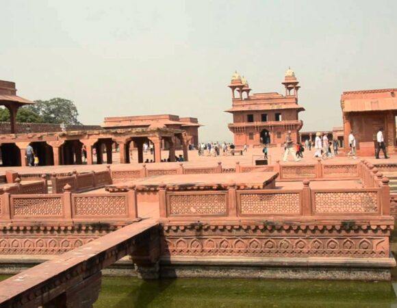 DELHI, AGRA, JAIPUR